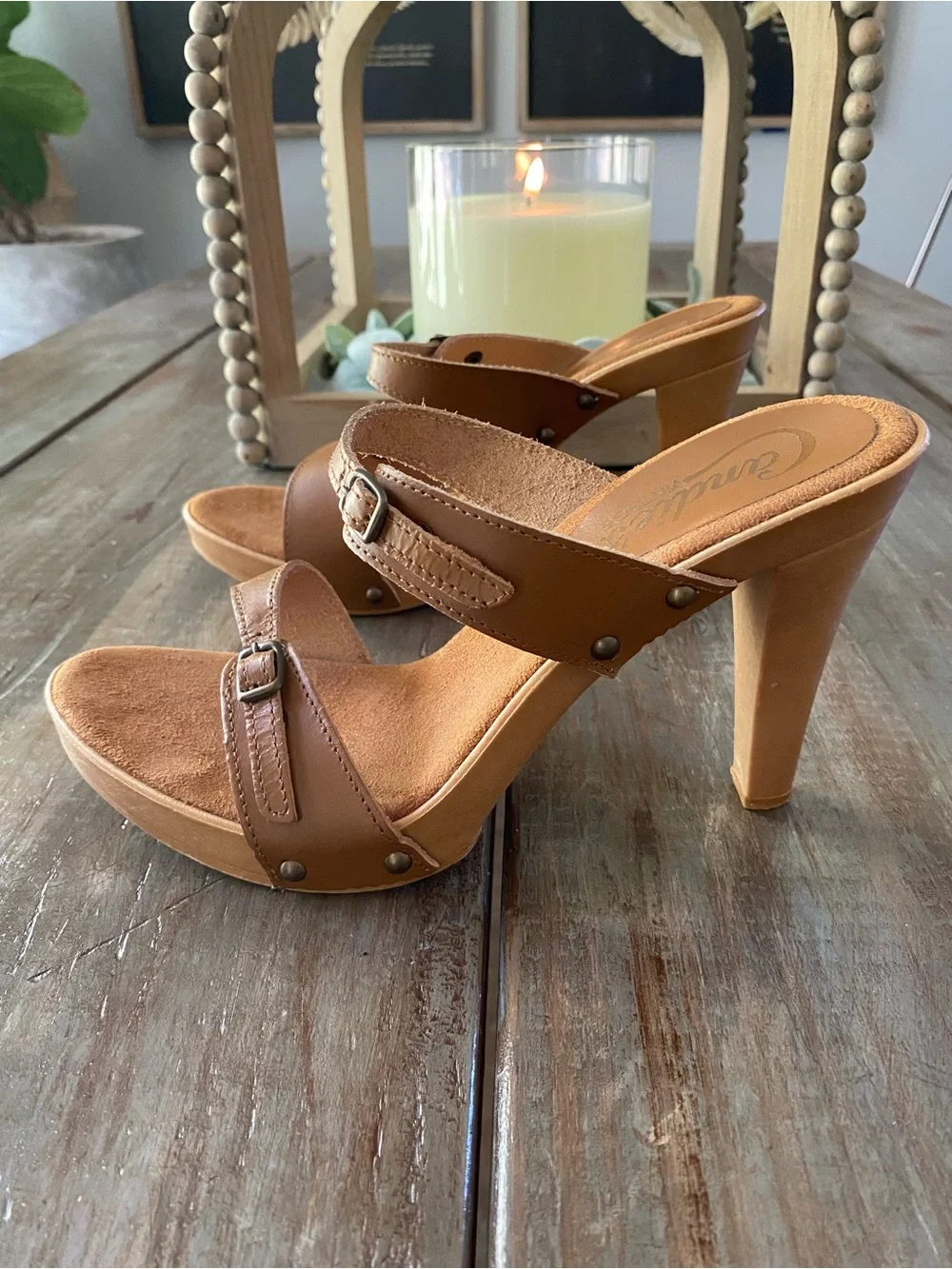 Vintage Candie’s Throwback Leather Studded Platform Heeled Sandals Womens 9 Tan